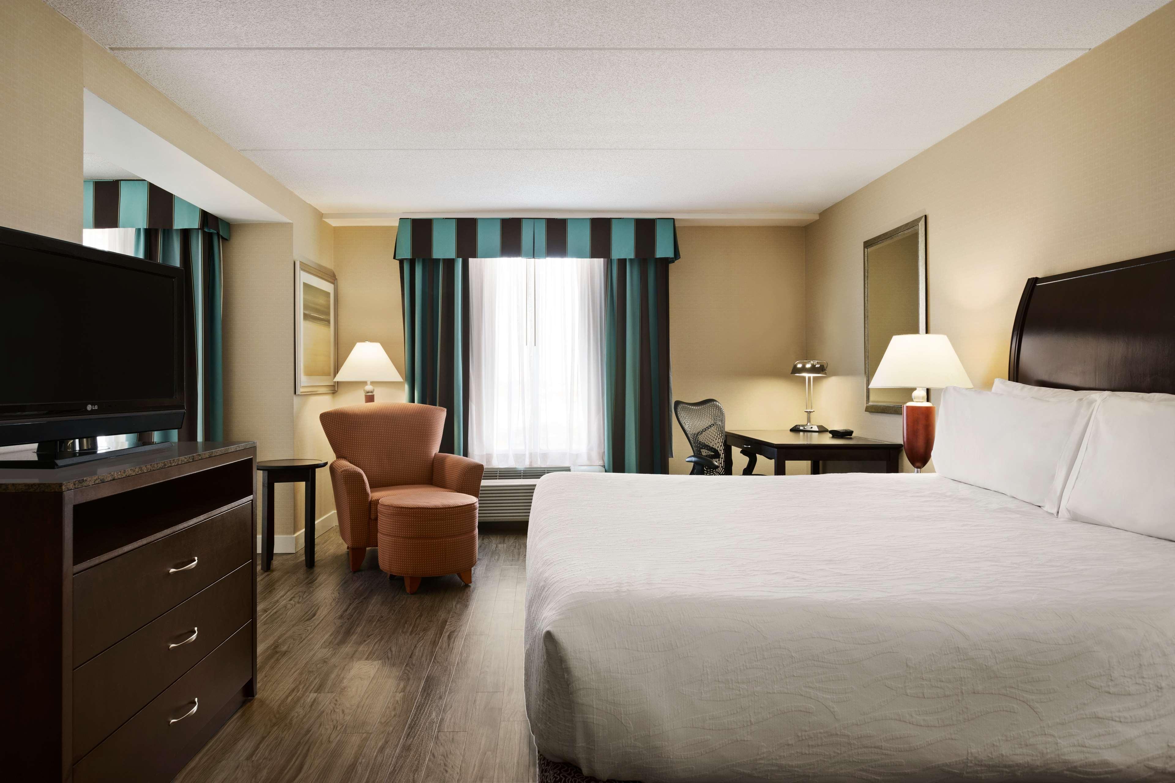 Hilton Garden Inn Toronto/Вон Екстер'єр фото