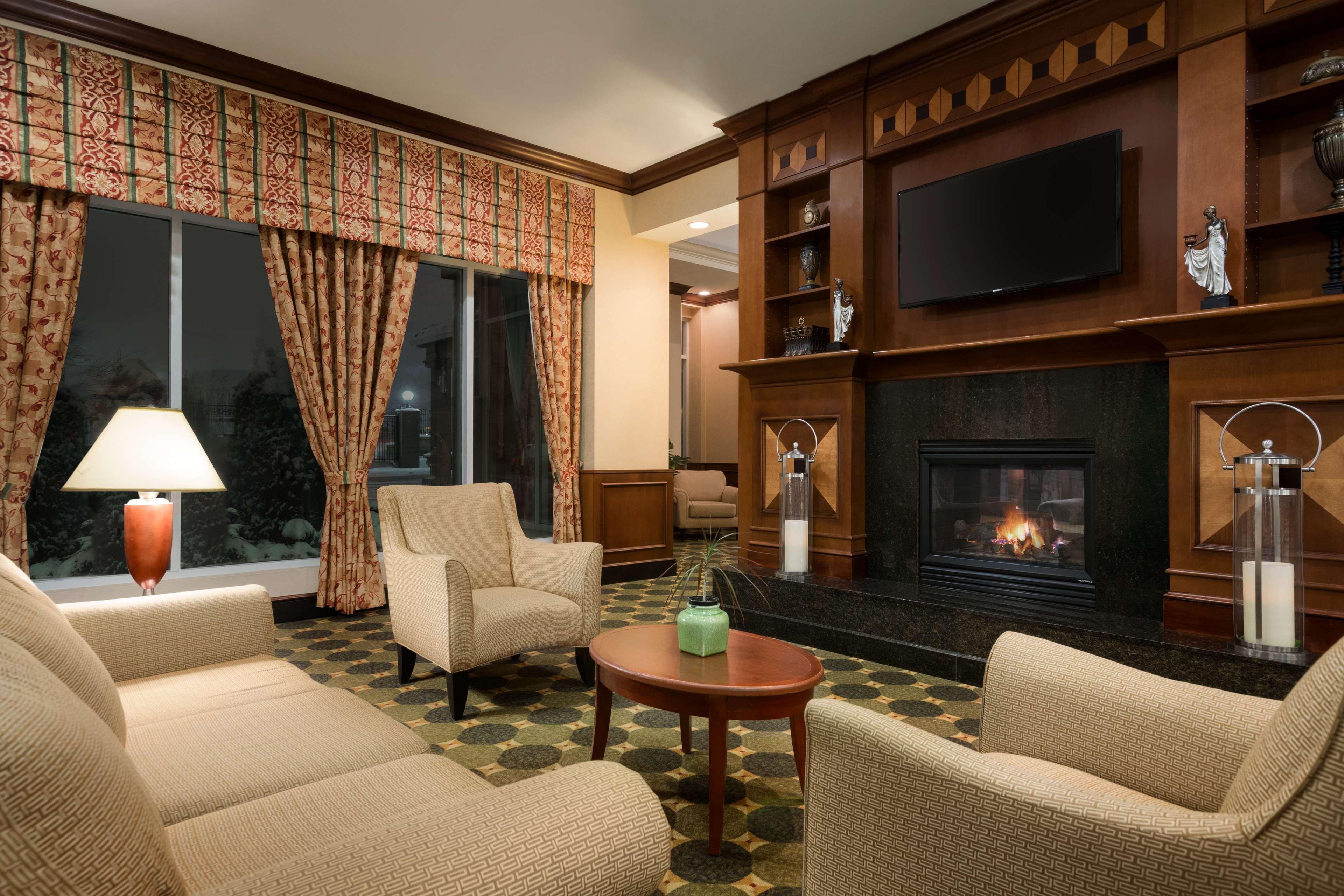 Hilton Garden Inn Toronto/Вон Екстер'єр фото
