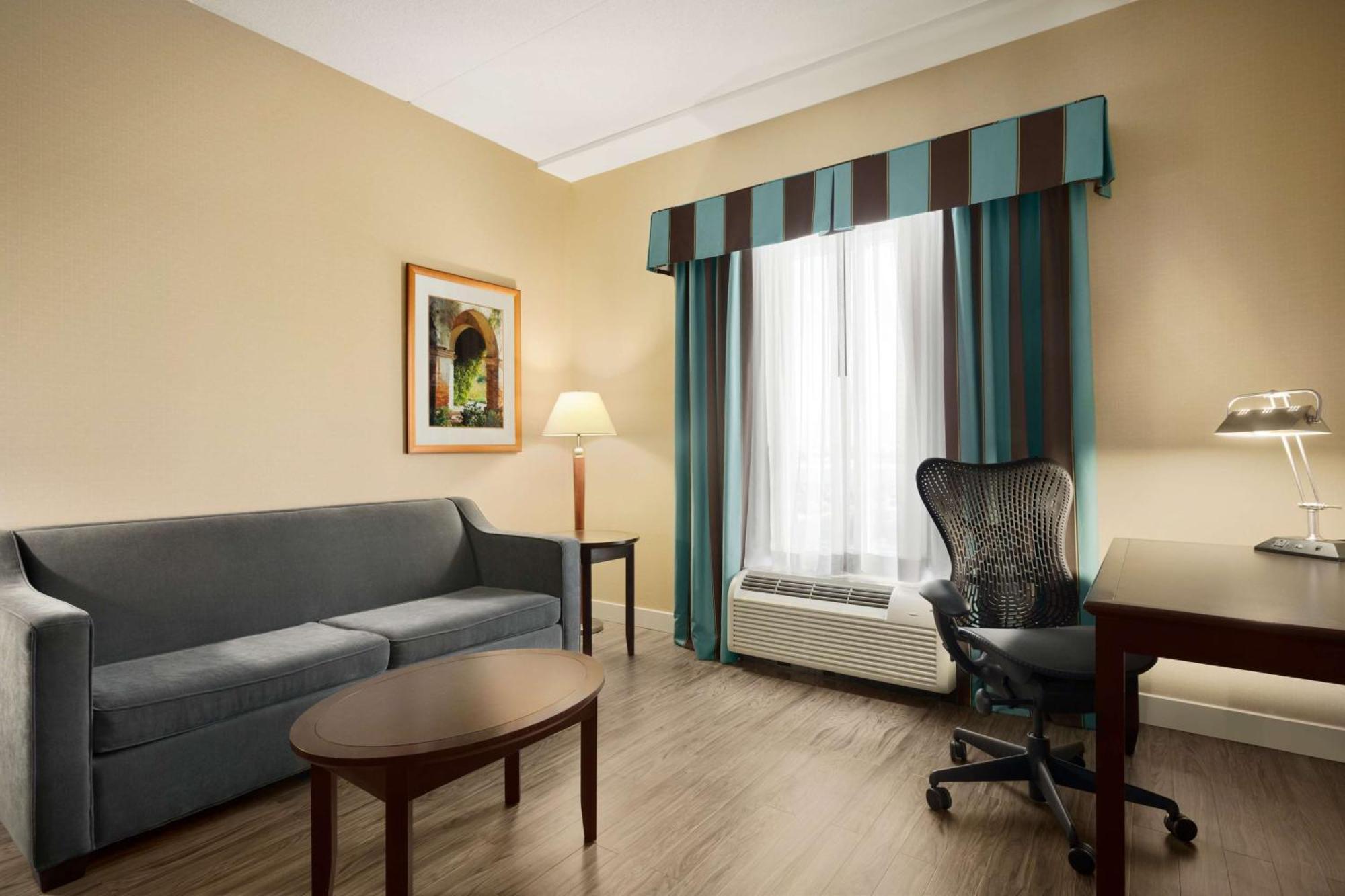 Hilton Garden Inn Toronto/Вон Екстер'єр фото