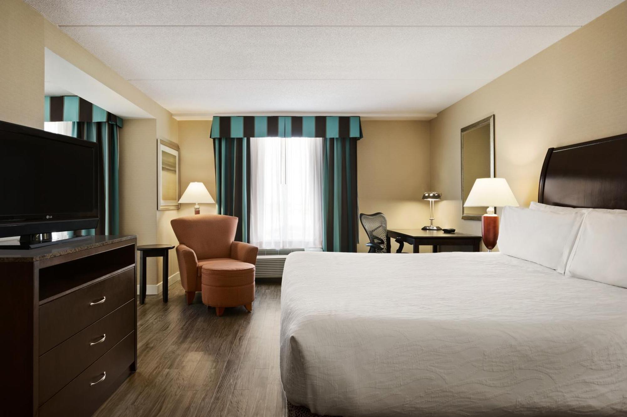 Hilton Garden Inn Toronto/Вон Екстер'єр фото