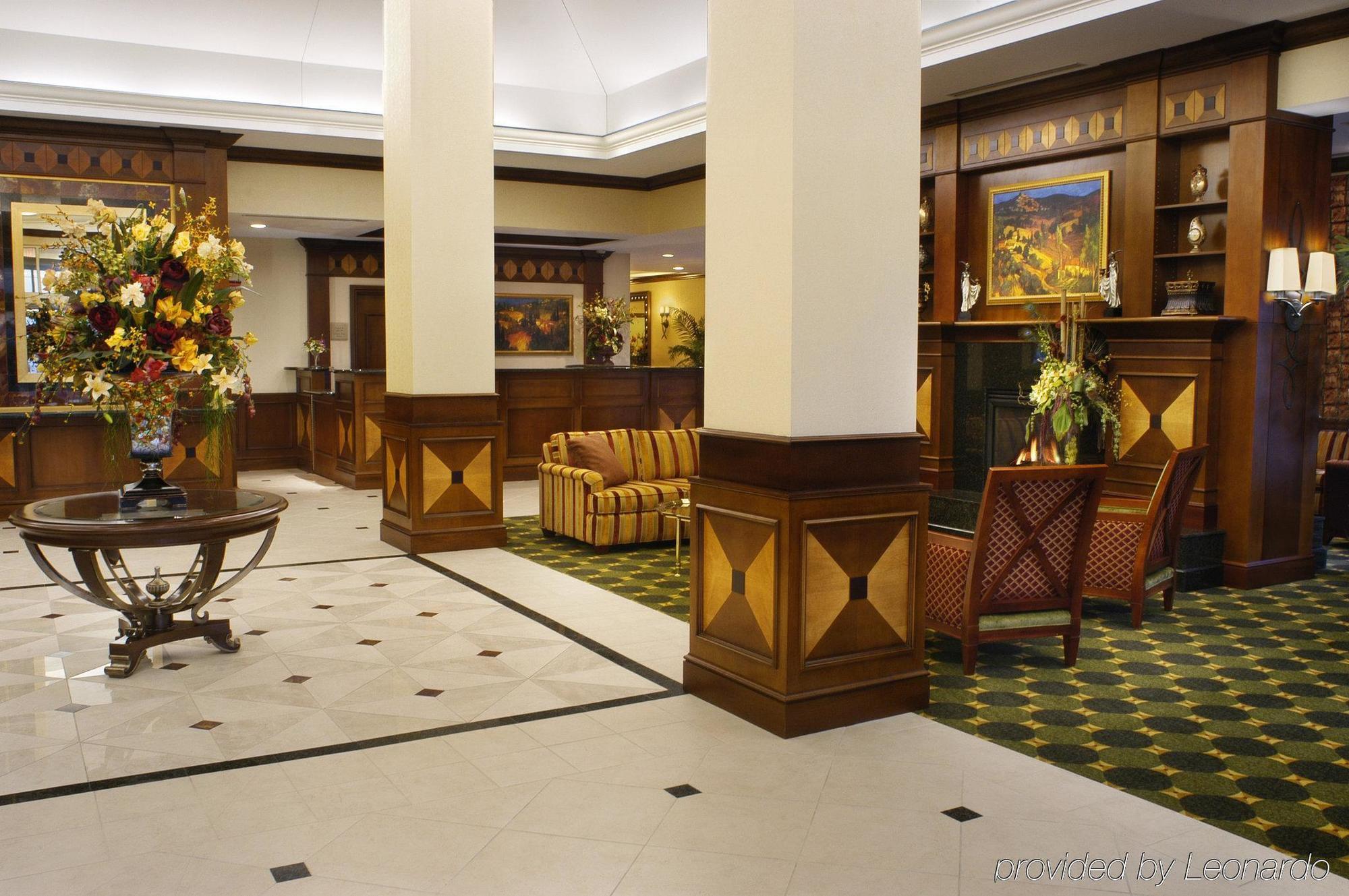 Hilton Garden Inn Toronto/Вон Інтер'єр фото